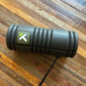 Trigger Point GRID 1.0 Foam Roller. Black.
